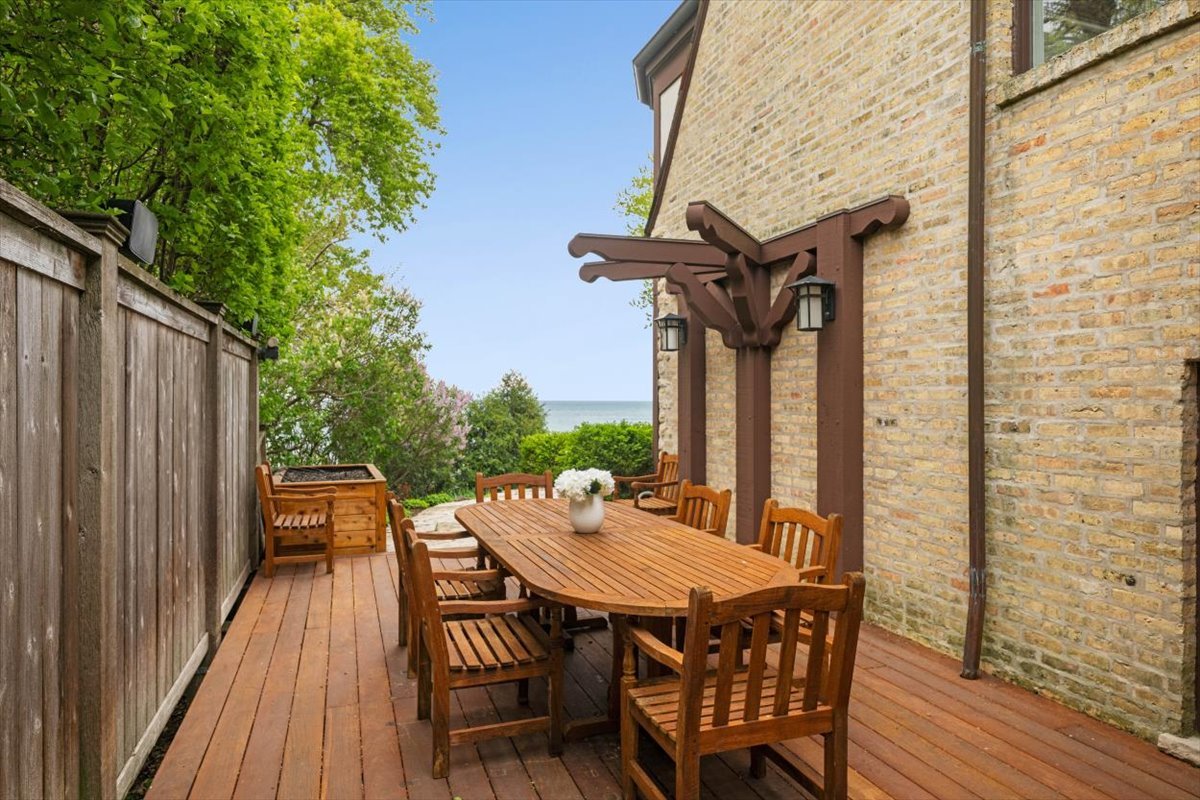 337 Sheridan Road Winnetka, IL 60093 - Photo 10 of 24
