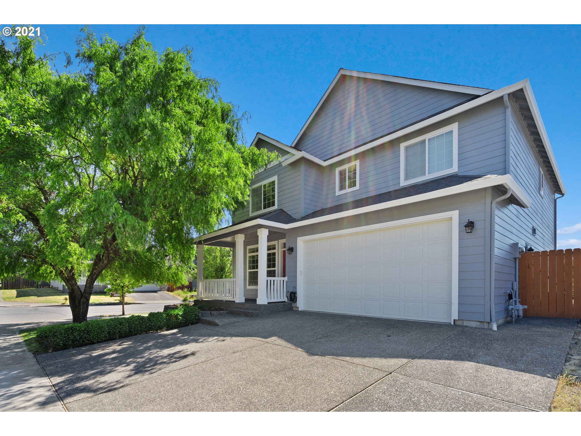 703 North 18th Place Ridgefield, WA 98642 - Photo 1 of 32