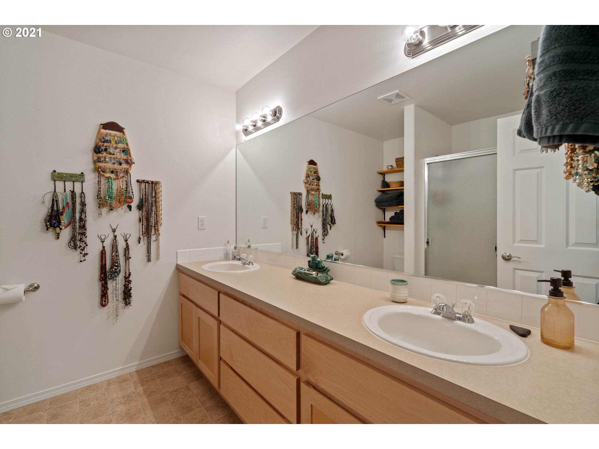 703 North 18th Place Ridgefield, WA 98642 - Photo 20 of 32