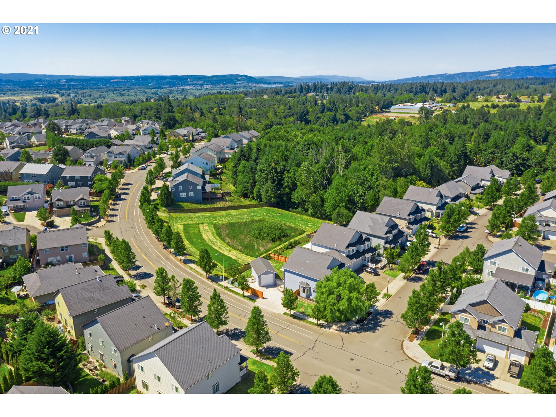 703 North 18th Place Ridgefield, WA 98642 - Photo 3 of 32