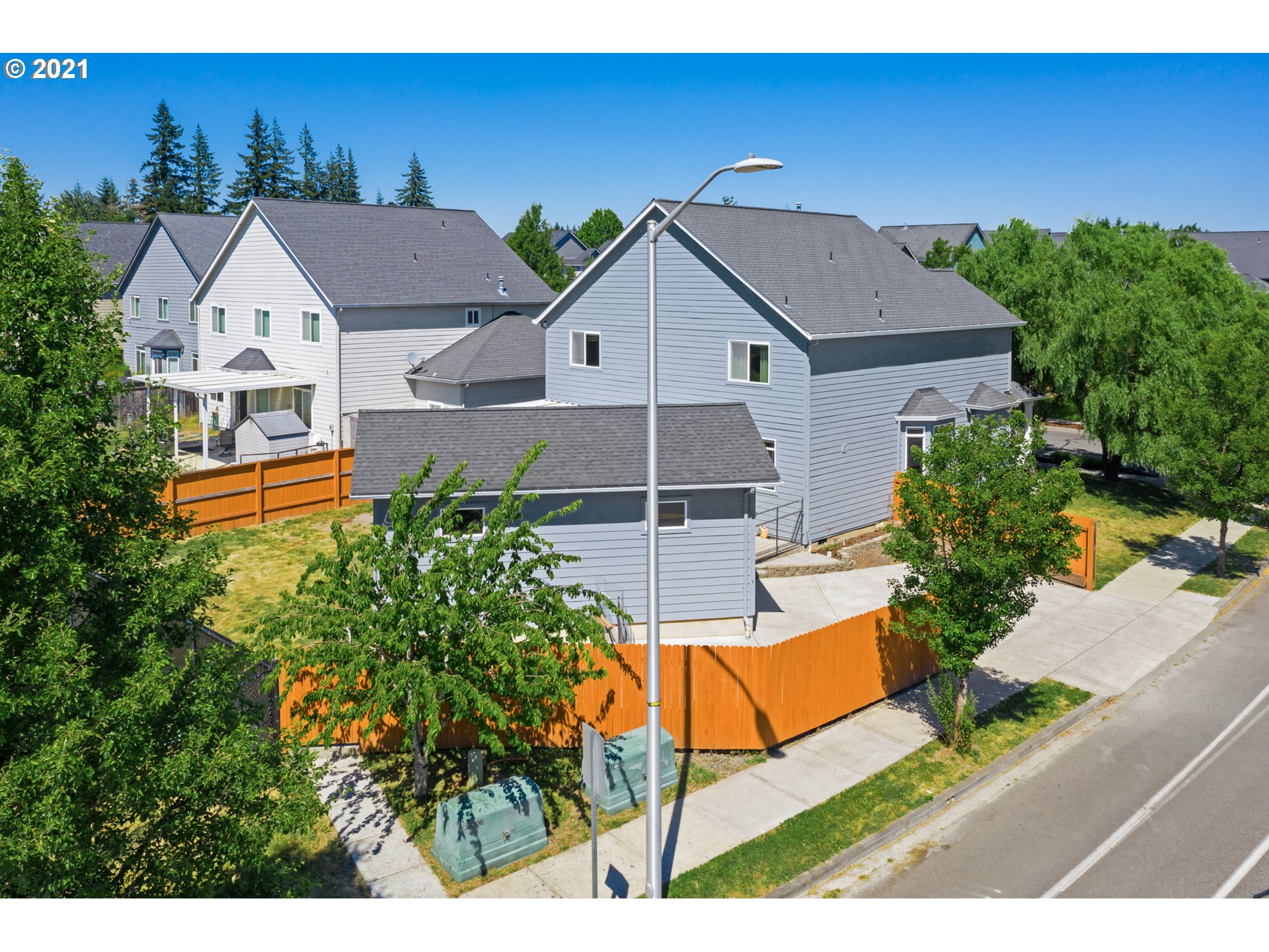 703 North 18th Place Ridgefield, WA 98642 - Photo 27 of 32