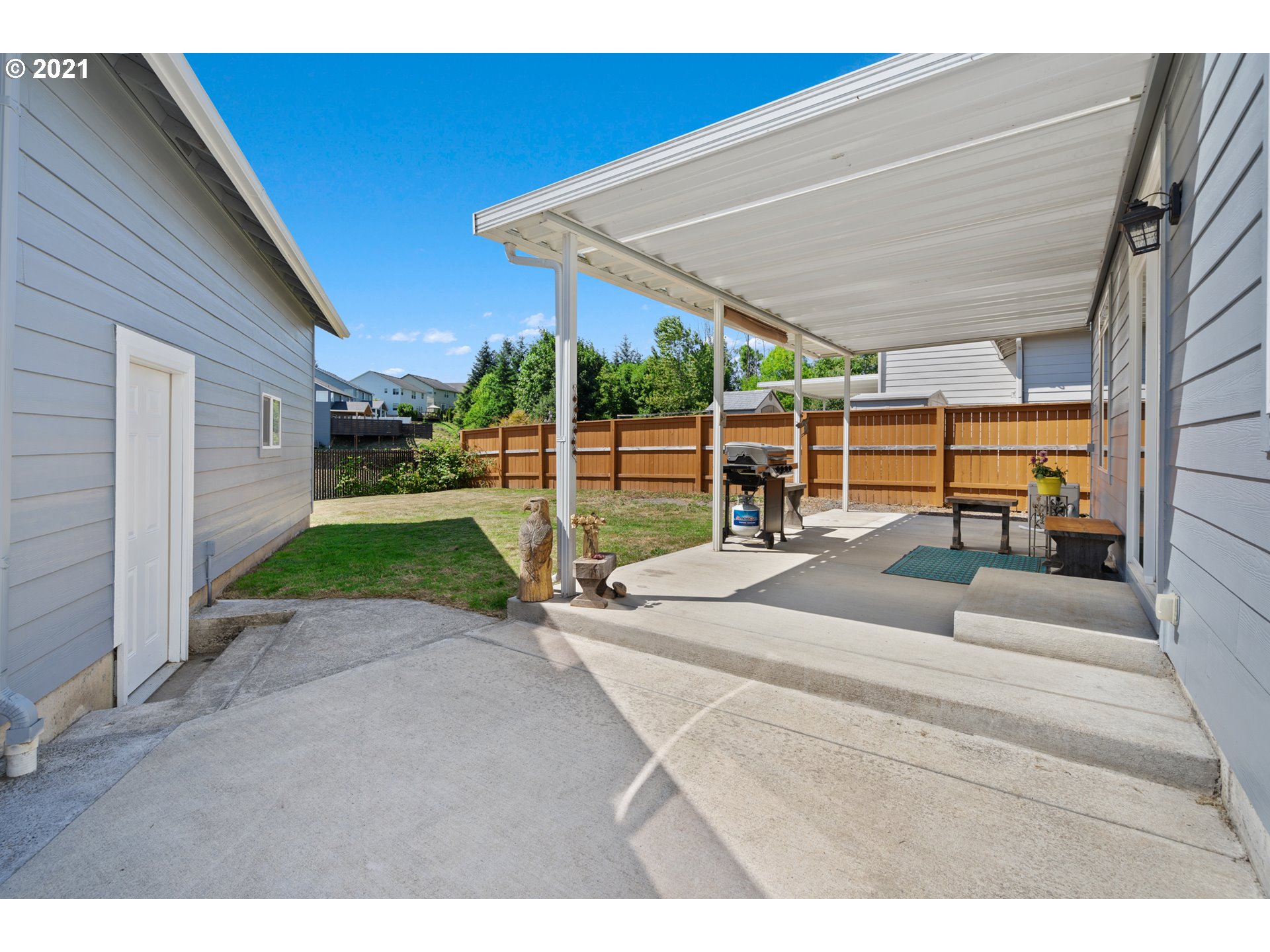 703 North 18th Place Ridgefield, WA 98642 - Photo 28 of 32