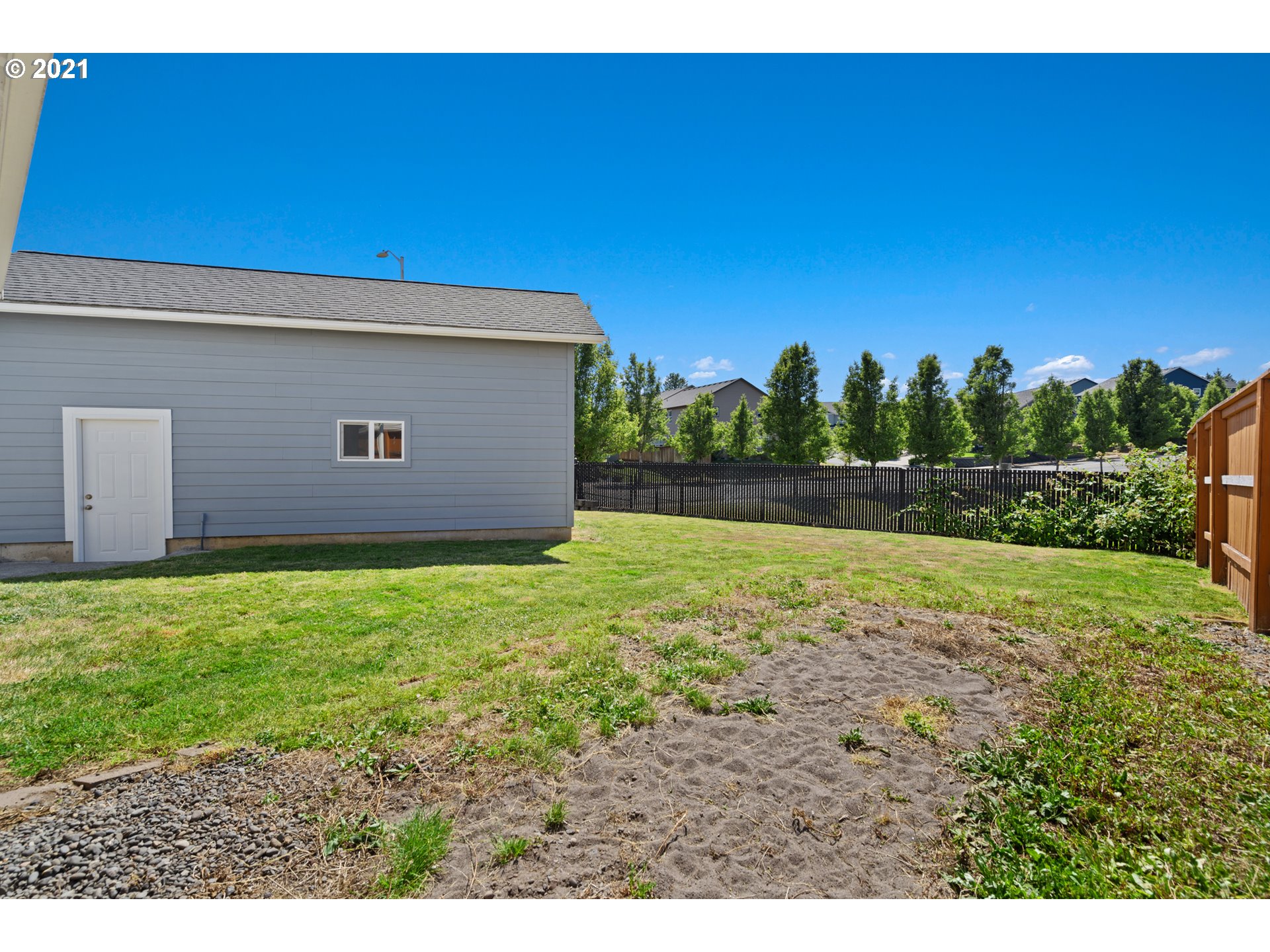 703 North 18th Place Ridgefield, WA 98642 - Photo 29 of 32