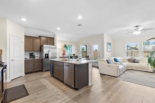 $312,000 | 1109 Blossom Ct Drive, Princeton, TX 75407