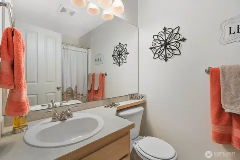 $420,000 | 15325 Southeast 155th Place, Unit V2, Renton, WA 98058