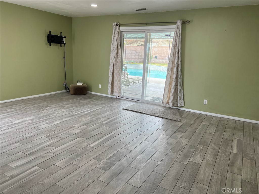 722 Forest Park Drive Riverside, CA 92501 - Photo 7 of 19