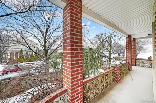 $3,700 | 4 Amackassin Terrace, Unit 3, Yonkers, NY 10703