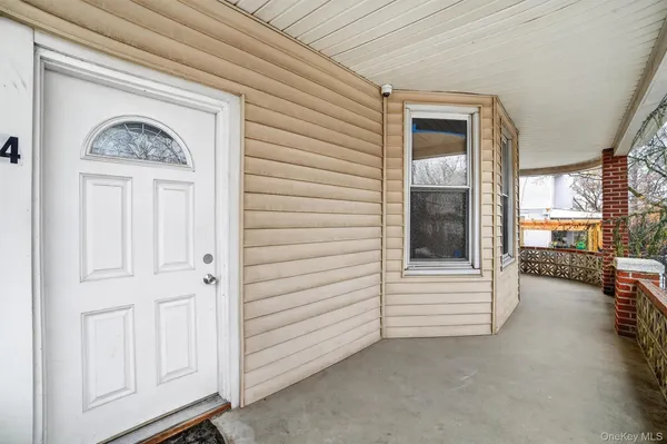 $3,700 | 4 Amackassin Terrace, Unit 3, Yonkers, NY 10703