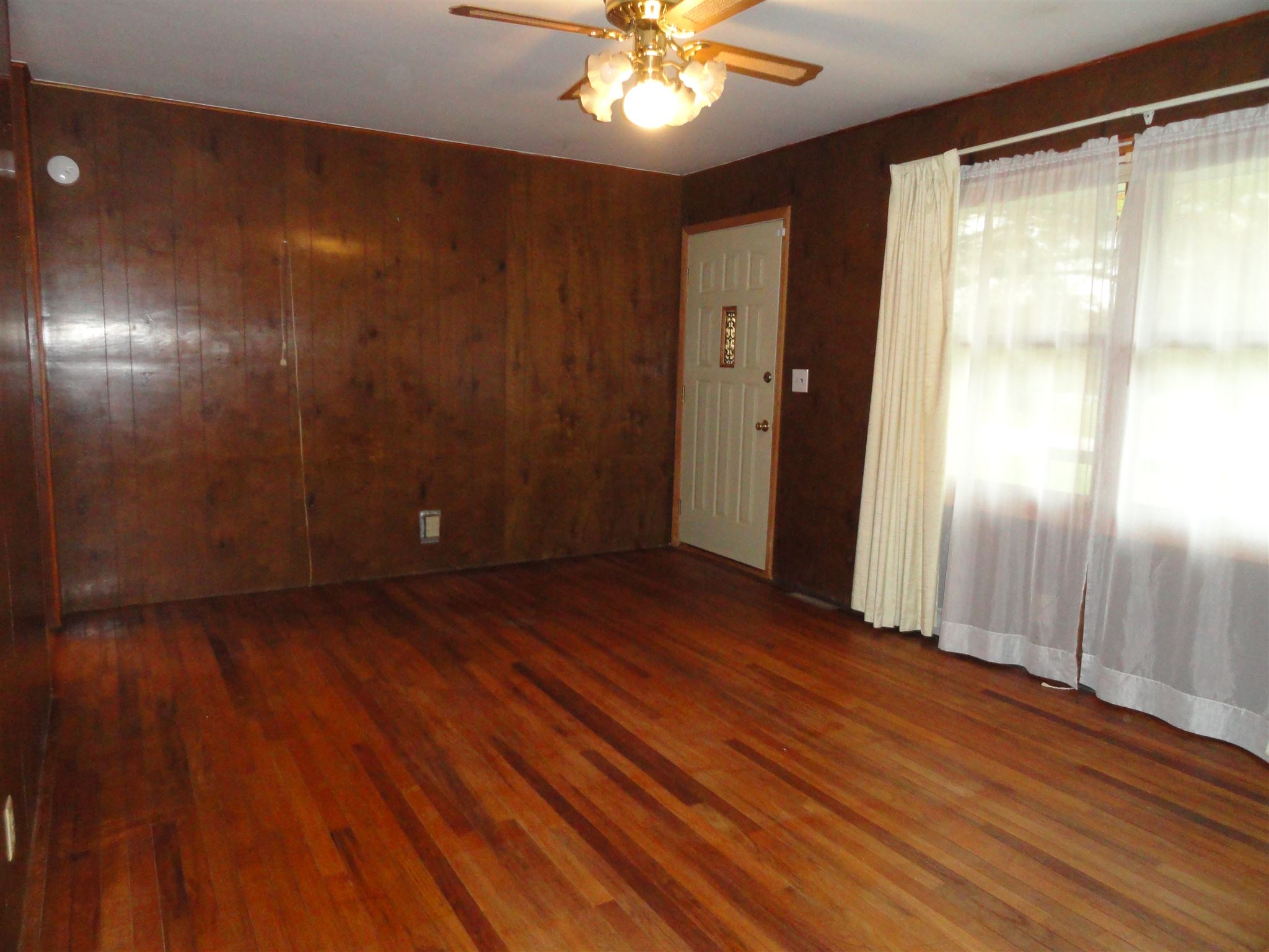 4901 South Dunlap Road Bloomington, IN 47403 - Photo 7 of 20