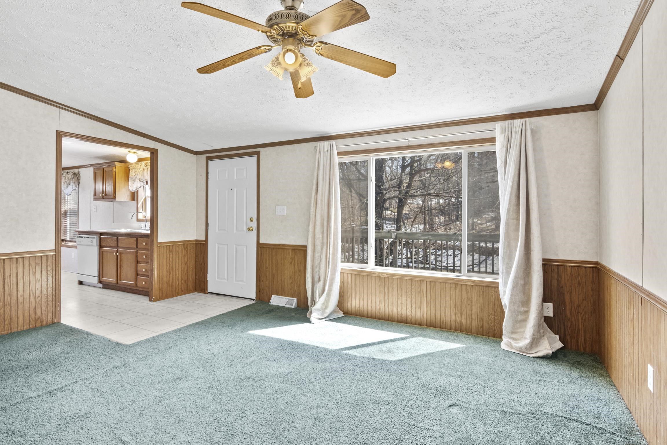 11153 Center Road Traverse City, MI 49686 - Photo 8 of 25