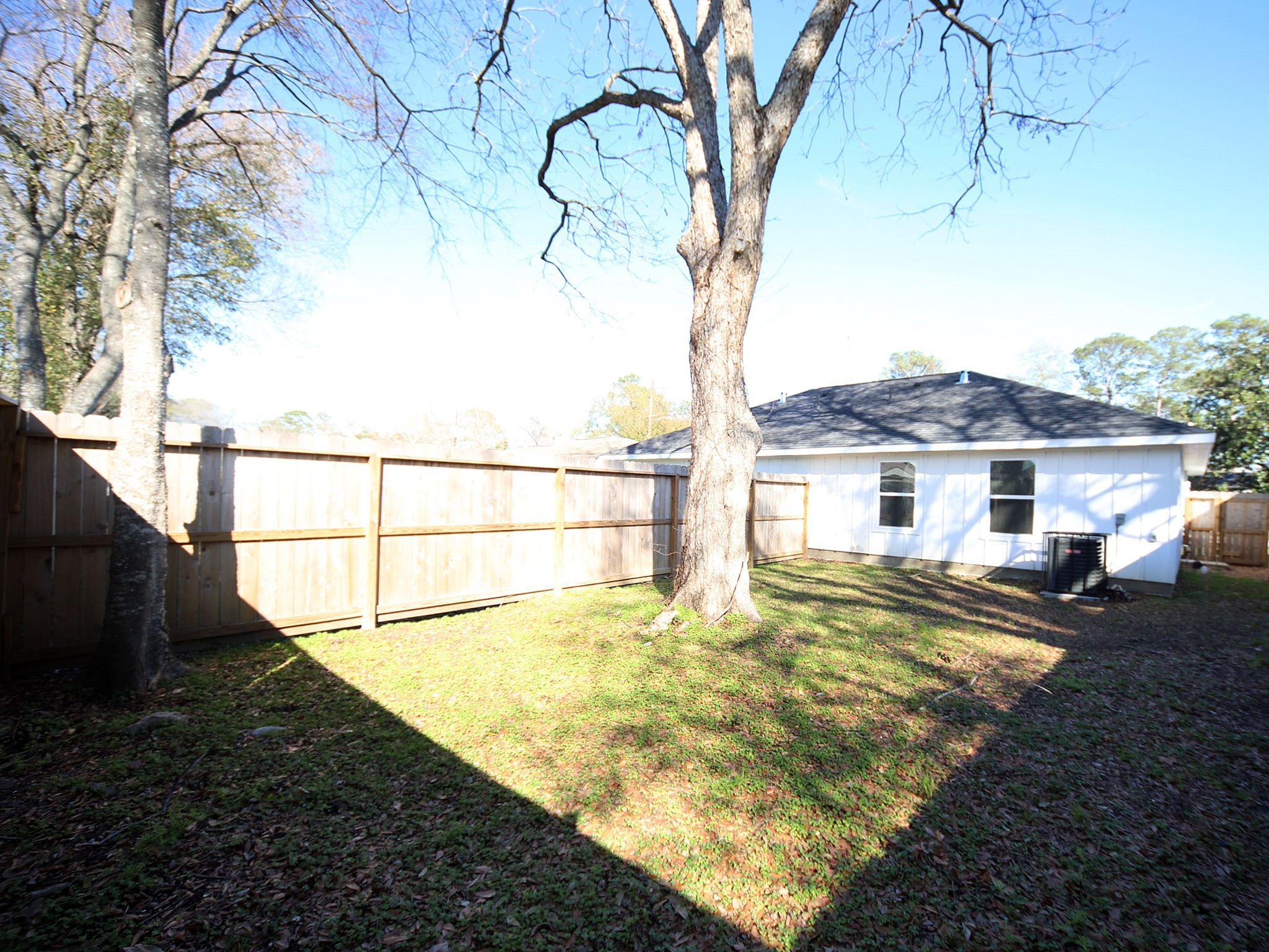 6709 Greenhurst Street, Unit B Houston, TX 77091 - Photo 8 of 14