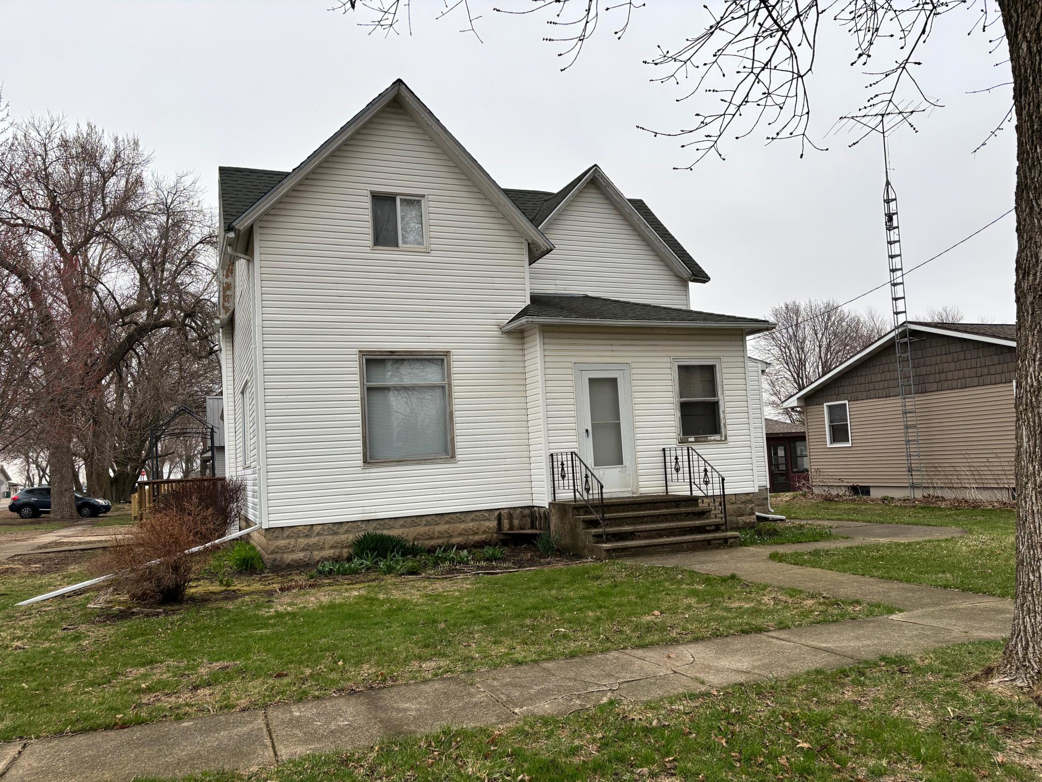 195 Monroe Street Thompson, IA 50478 - Photo 3 of 52