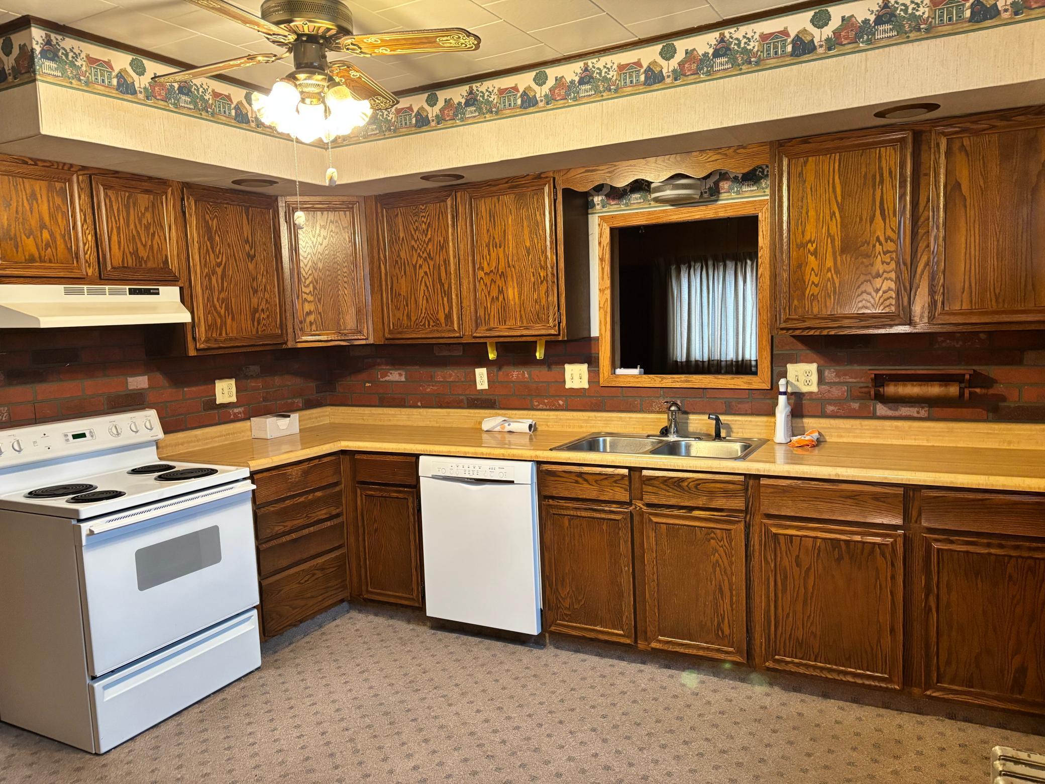 195 Monroe Street Thompson, IA 50478 - Photo 6 of 52