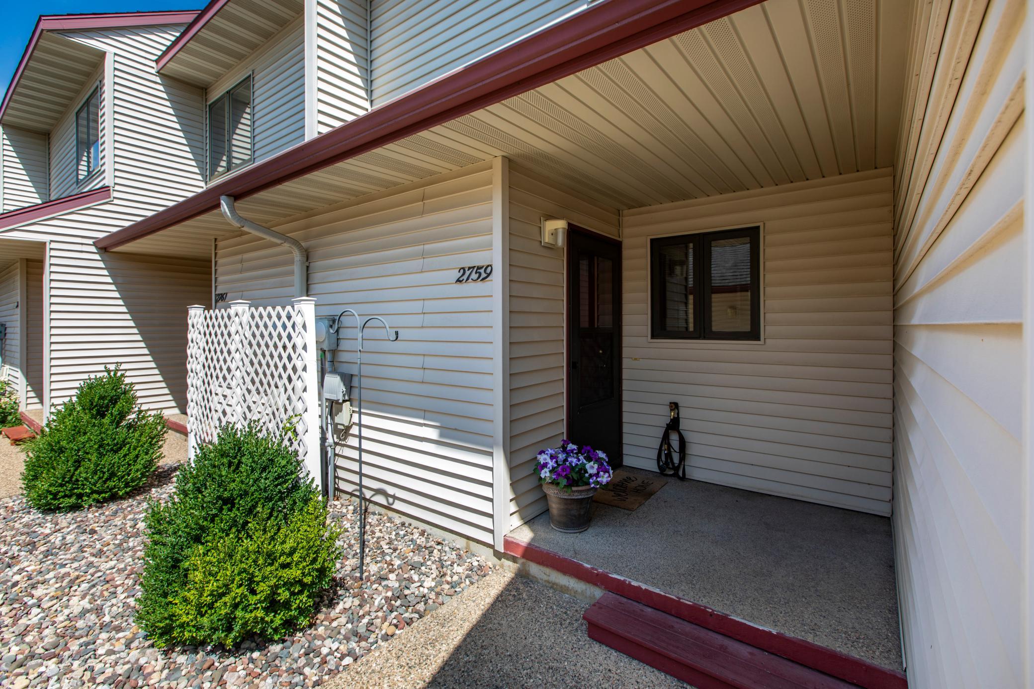 2759 Charles Court Northwest Rochester, MN 55901 - Photo 2 of 21 Gallery Image 2