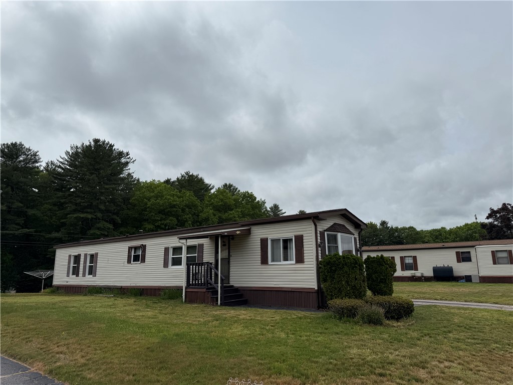 32 Lane East Coventry, RI 02816 - Photo 6 of 23