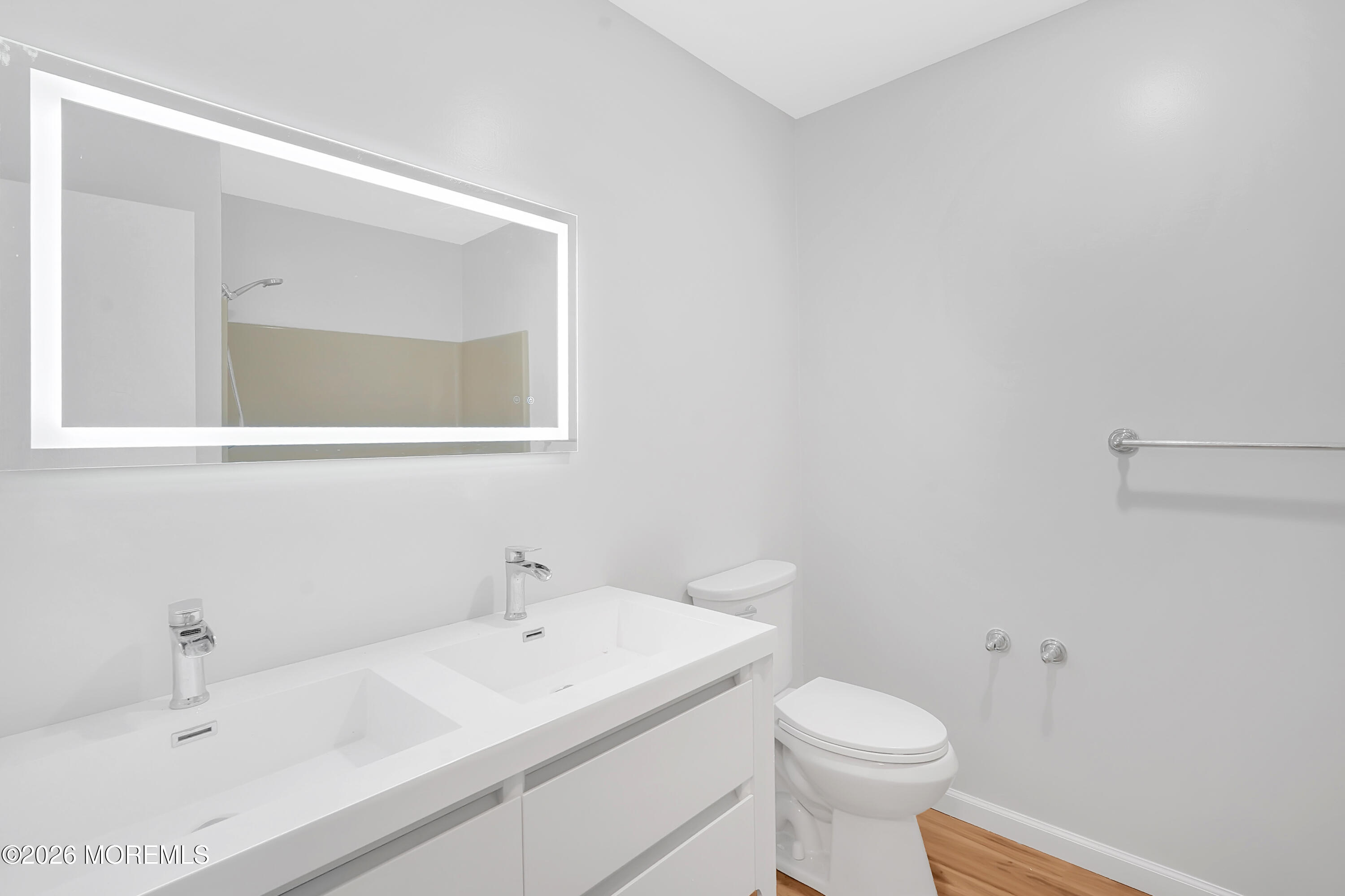 51 Queens Way Englishtown, NJ 07726 - Photo 5 of 20 Full Bathroom