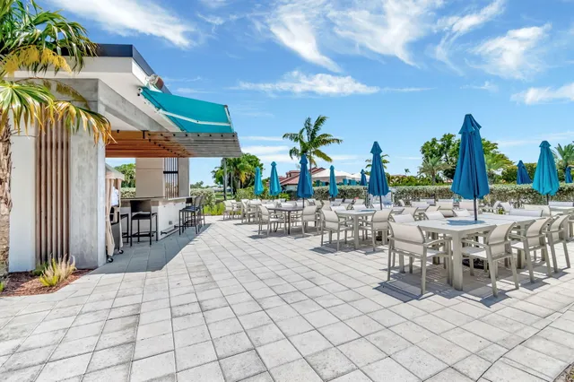 $380,000 | 5331 Fountains Drive South, Unit 5331, Lake Worth, FL 33467