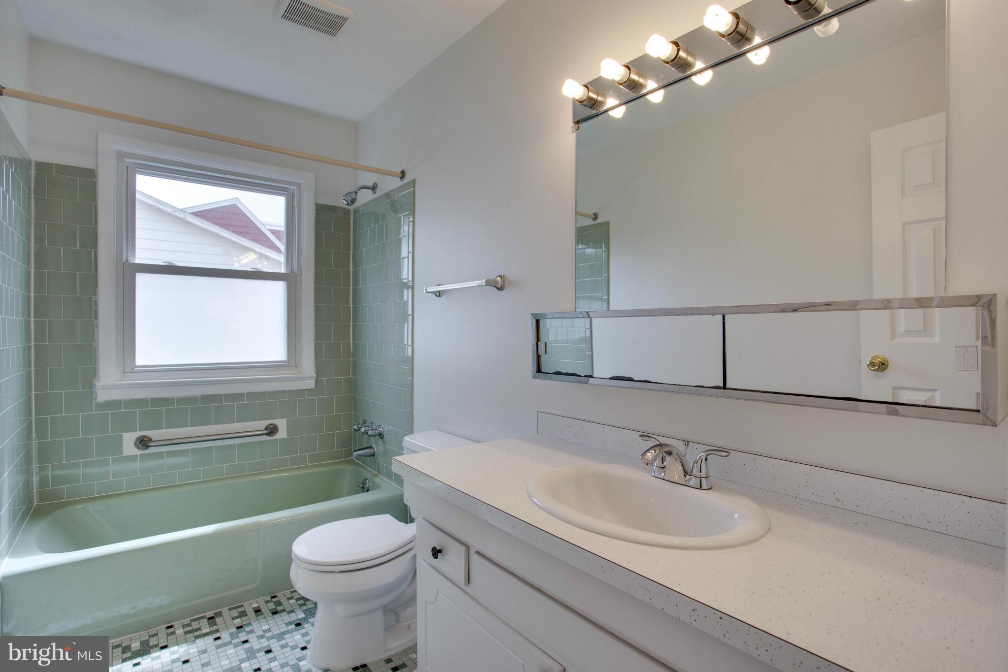 1308 Cedar Park Road Annapolis, MD 21401 - Photo 22 of 29 Bath