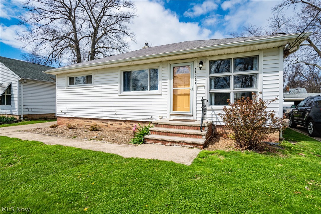 24024 Knickerbocker Road Bay Village, OH 44140 - Photo 1 of 22 Gallery Image 1