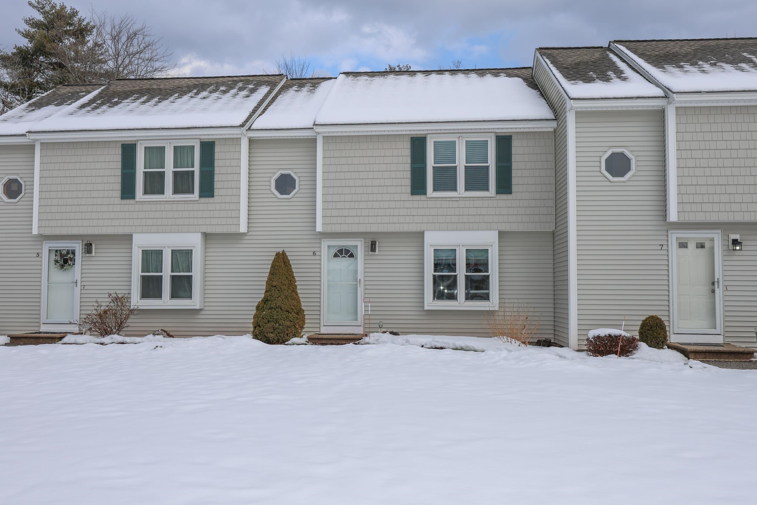 6 Scott Lane, Unit 6 Sandown, NH 03873 - Photo 1 of 41