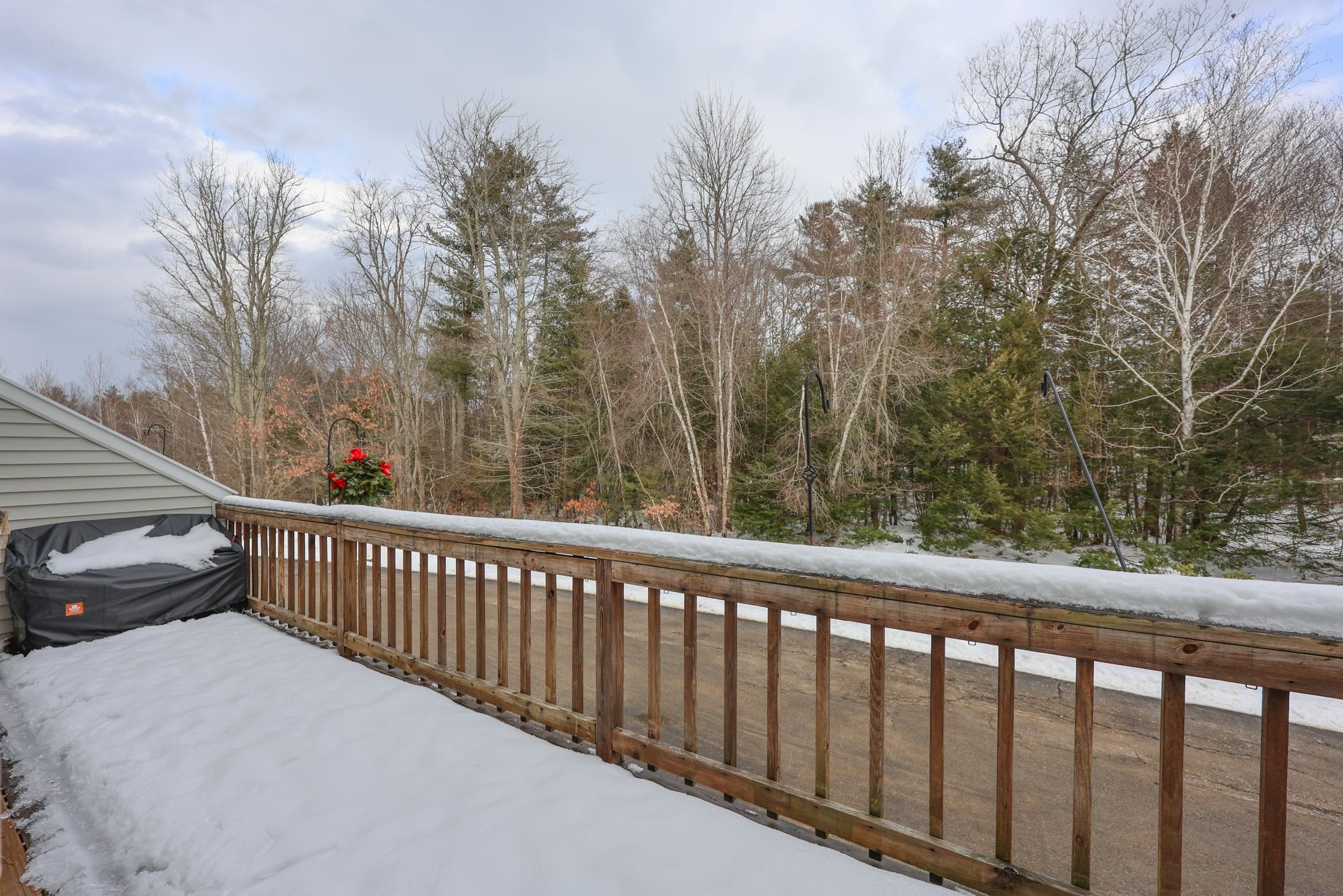 6 Scott Lane, Unit 6 Sandown, NH 03873 - Photo 10 of 41