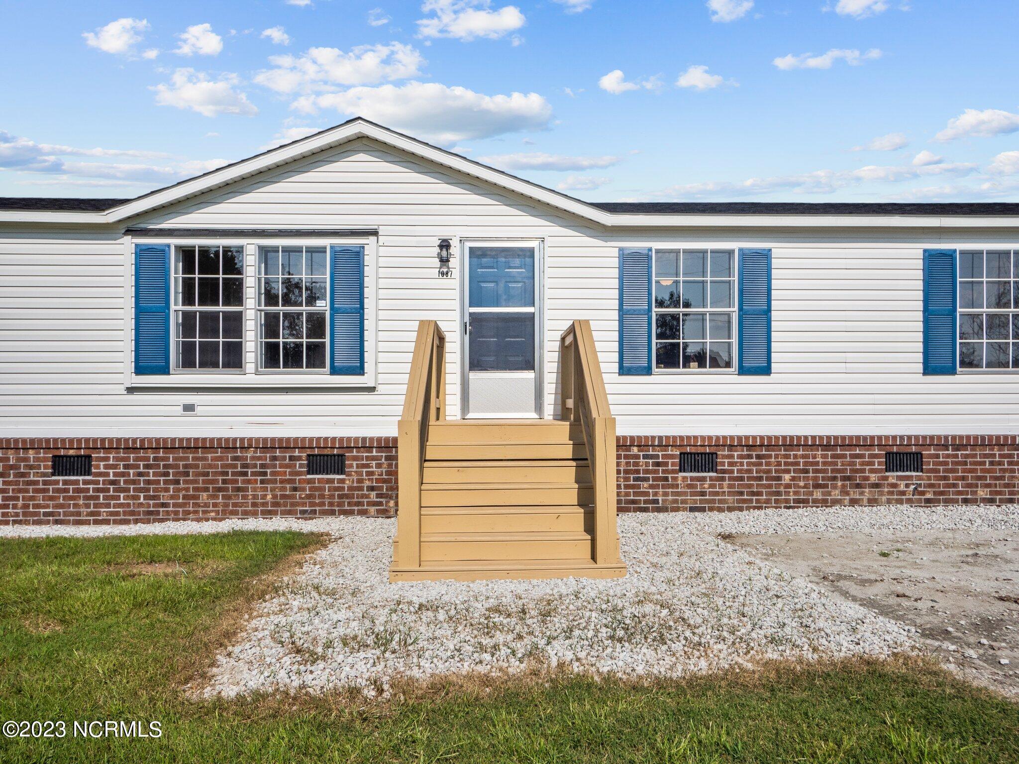 1087 Haw Branch Road Beulaville, NC 28518 - Photo 3 of 61 3