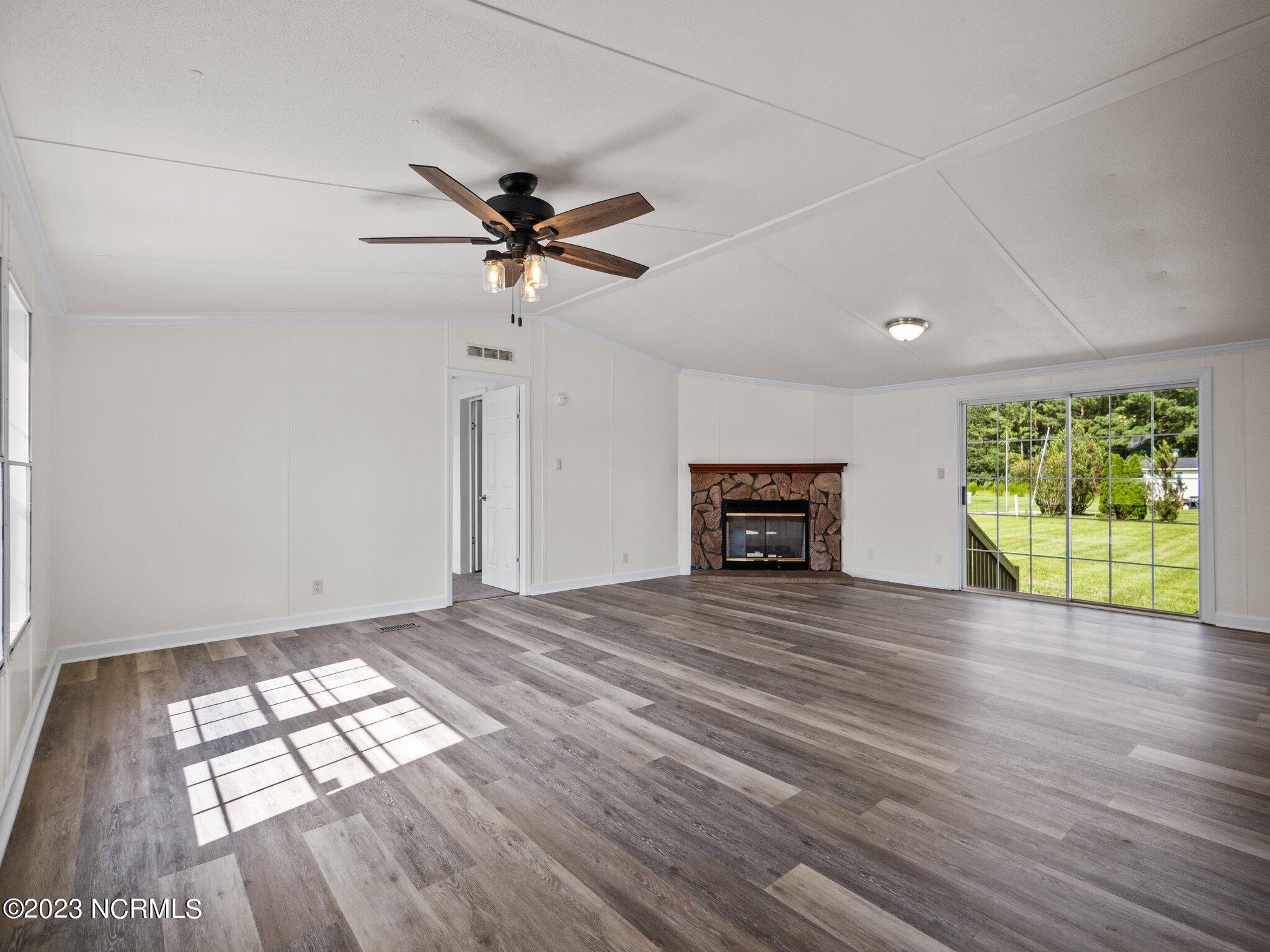 1087 Haw Branch Road Beulaville, NC 28518 - Photo 4 of 61 4