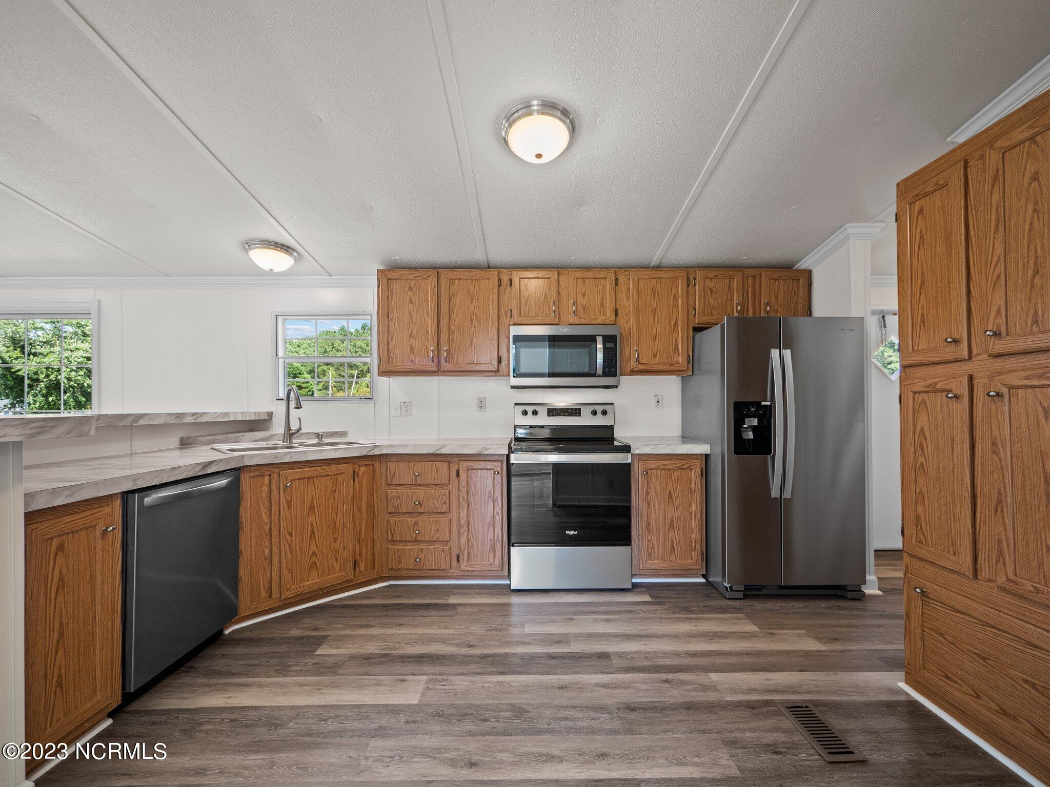 1087 Haw Branch Road Beulaville, NC 28518 - Photo 9 of 61 9