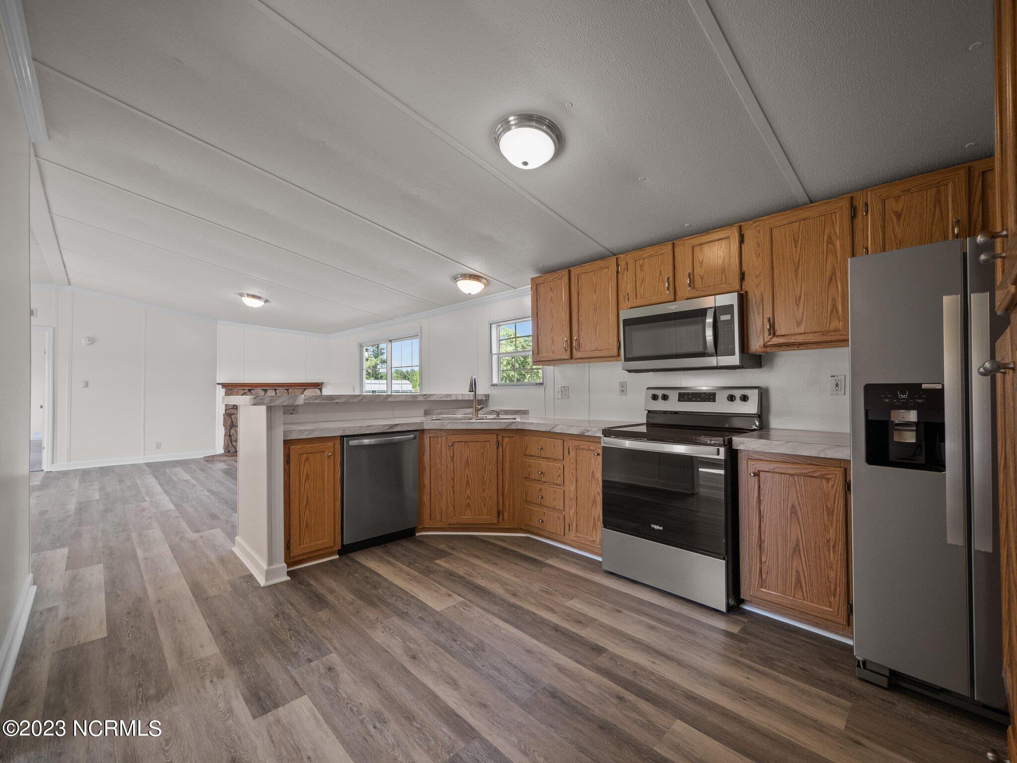 1087 Haw Branch Road Beulaville, NC 28518 - Photo 10 of 61 10