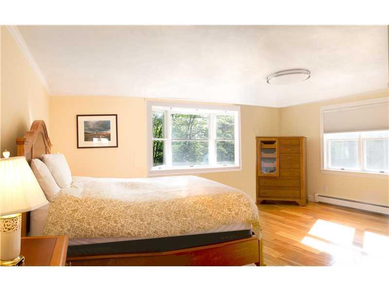 14 Carriage Road Freeport, ME 04032 - Photo 5 of 18 Master Bedroom.