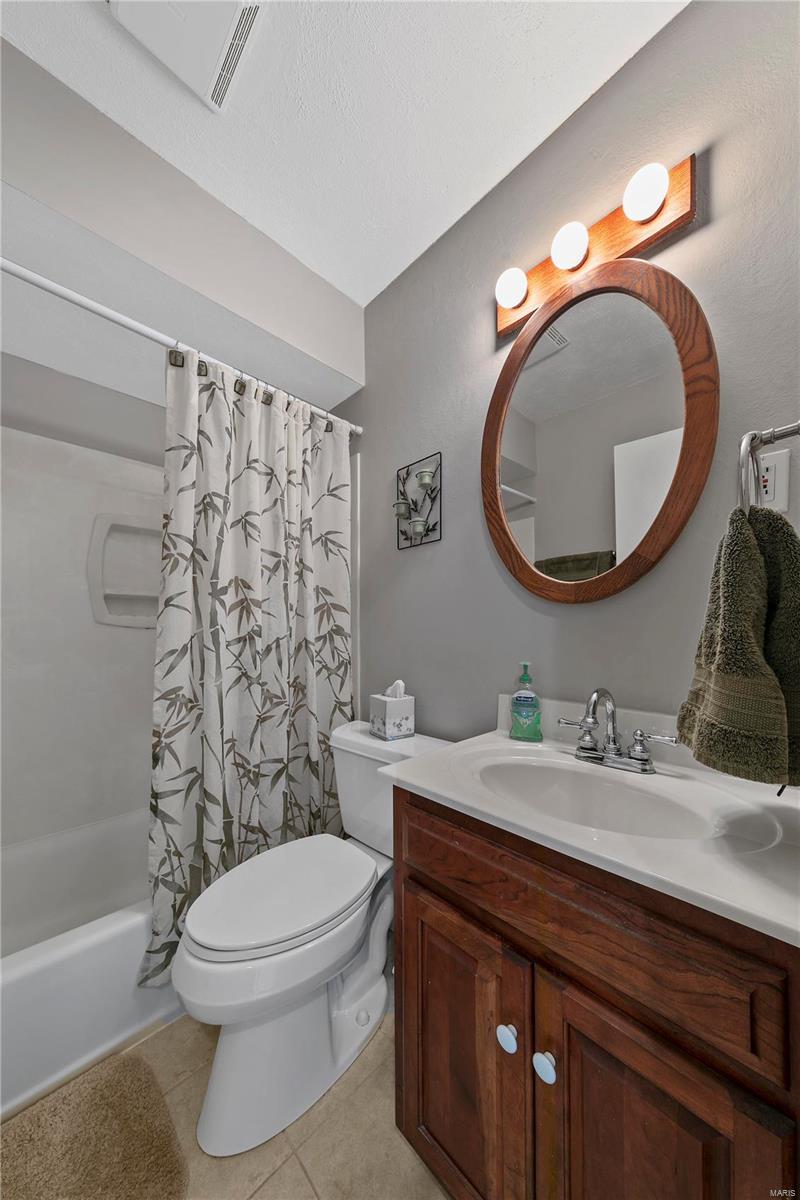 1980 Mullanphy Road Florissant, MO 63031 - Photo 16 of 21 Gallery Image 16