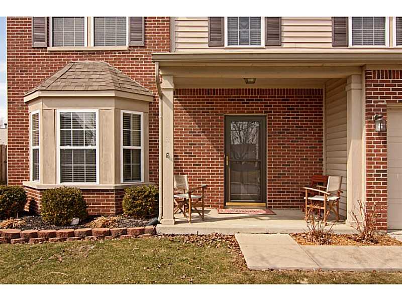 11332 Falling Water Way Fishers, IN 46037 - Photo 2 of 24 Gallery Image 2