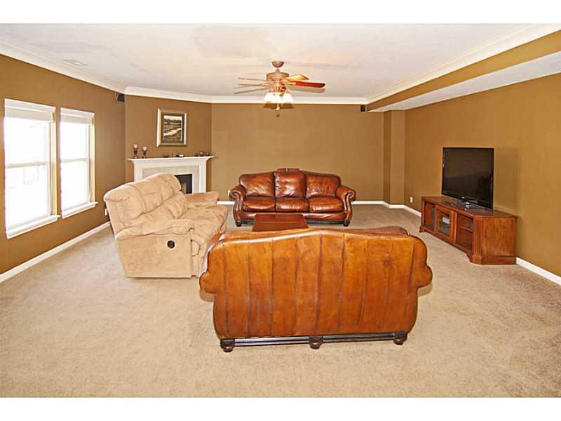 11332 Falling Water Way Fishers, IN 46037 - Photo 6 of 24 Gallery Image 6