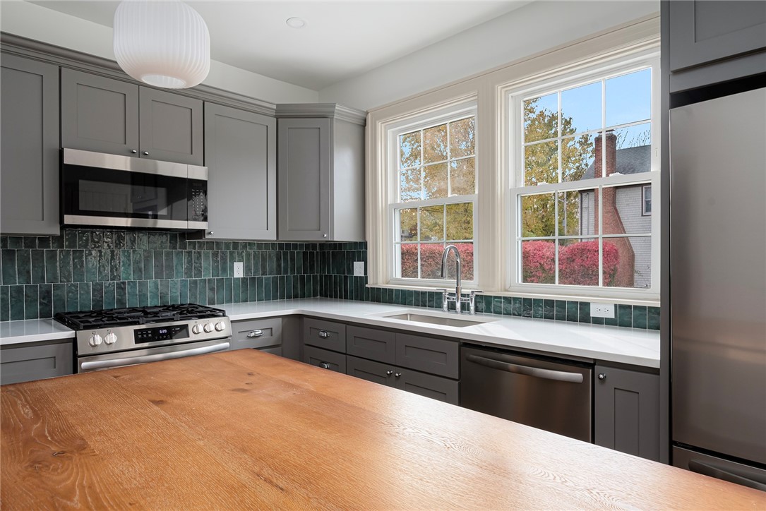 296 Cole Avenue Providence, RI 02906 - Photo 14 of 31 296 2 Kitchen