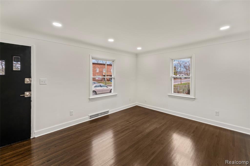 235 Goodell Street River Rouge, MI 48218 - Photo 7 of 40 Gallery Image 7