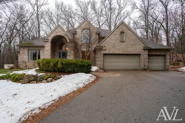 $819,900 | 6250 Cannon Highland Drive Northeast, Belmont, MI 49306