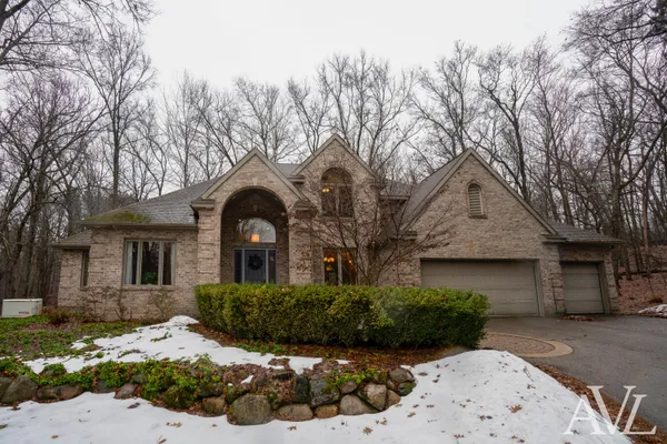 $819,900 | 6250 Cannon Highland Drive Northeast, Belmont, MI 49306