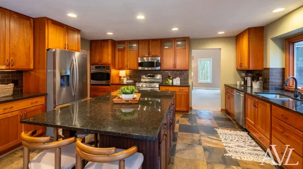 $819,900 | 6250 Cannon Highland Drive Northeast, Belmont, MI 49306