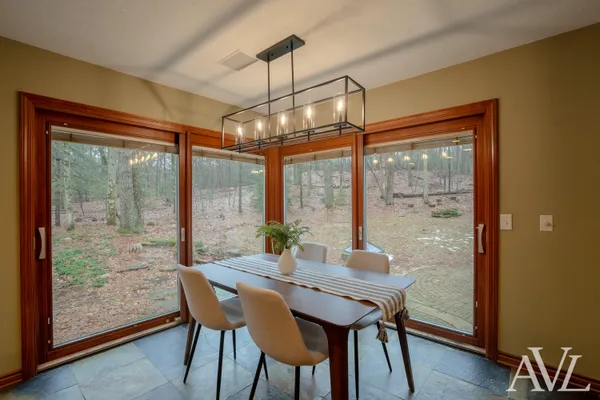 $819,900 | 6250 Cannon Highland Drive Northeast, Belmont, MI 49306