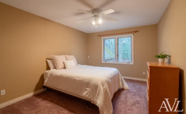 $819,900 | 6250 Cannon Highland Drive Northeast, Belmont, MI 49306