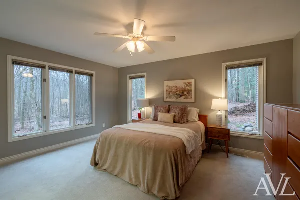 $819,900 | 6250 Cannon Highland Drive Northeast, Belmont, MI 49306