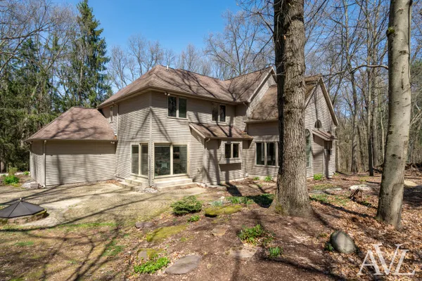 $809,900 | 6250 Cannon Highland Drive Northeast, Belmont, MI 49306