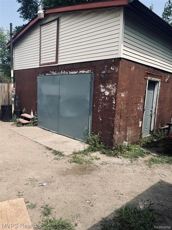 23928 Dequindre Road Warren, MI 48091 - Photo 3 of 4