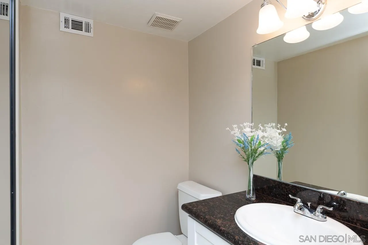 1639 Gitano Street Encinitas, CA 92024 - Photo 11 of 33 Gallery Image 11
