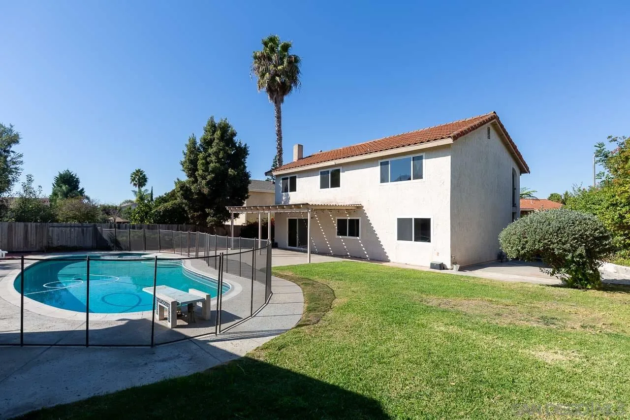 1639 Gitano Street Encinitas, CA 92024 - Photo 28 of 33 Gallery Image 28