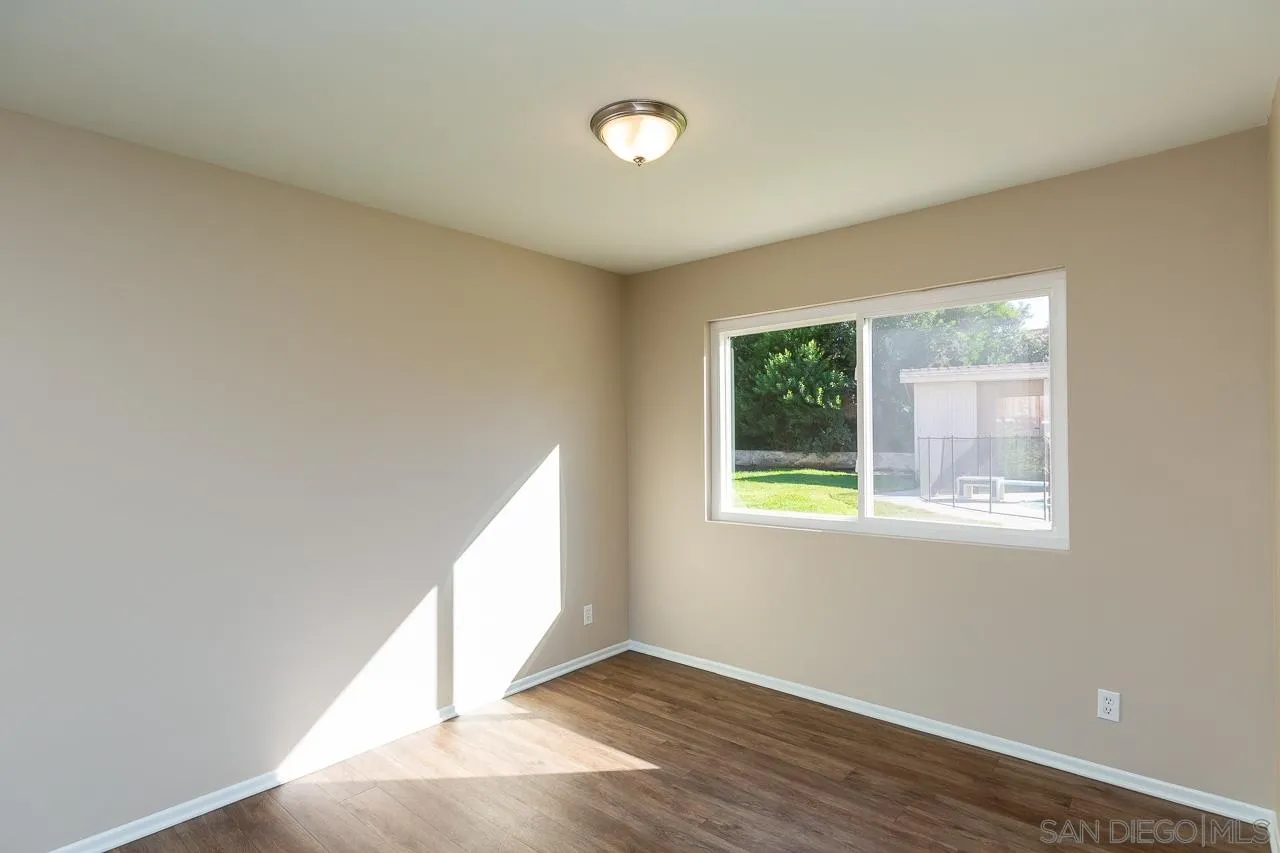 1639 Gitano Street Encinitas, CA 92024 - Photo 5 of 33 Gallery Image 5