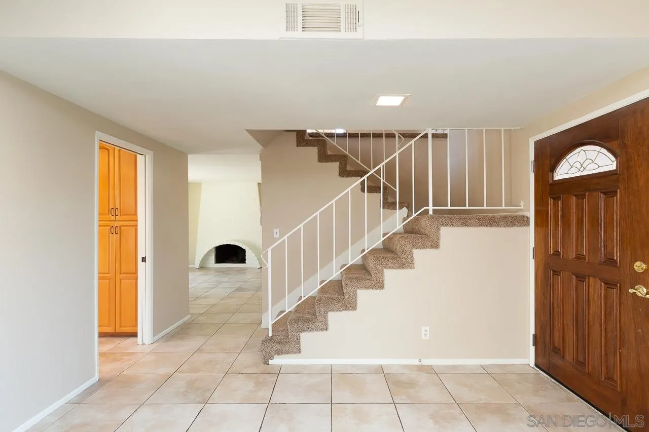 1639 Gitano Street Encinitas, CA 92024 - Photo 7 of 33 Gallery Image 7