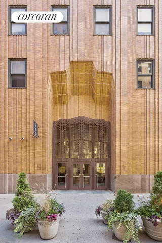 $1,750,000 | 365 Bridge Street, Unit 2C | Downtown Brooklyn