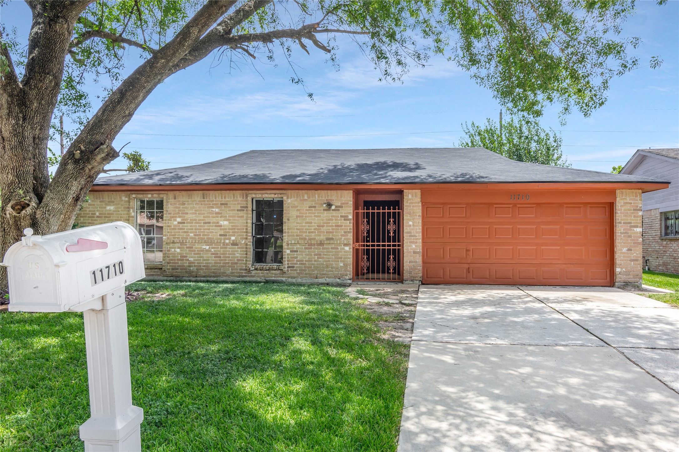 11710 Old Telegraph Road Houston, TX 77067 - Photo 3 of 24