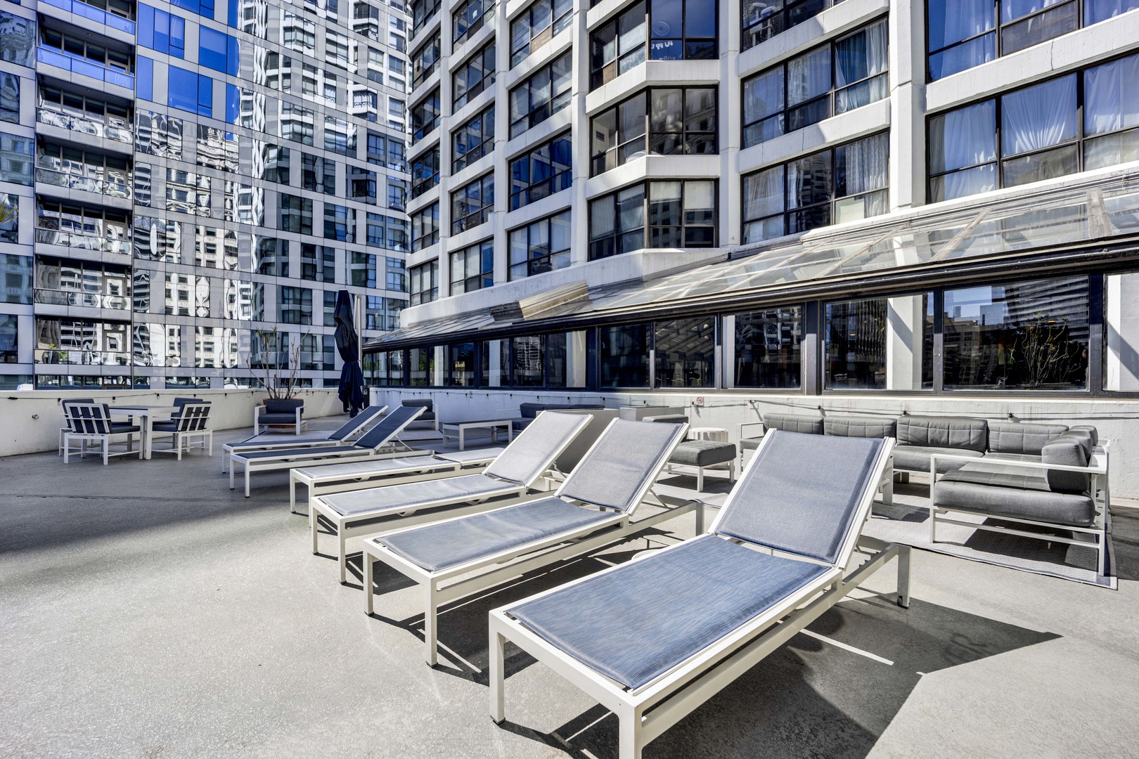 405 North Wabash Avenue, Unit 2614 Chicago, IL 60611 - Photo 16 of 22 a view of a building with outdoor seating